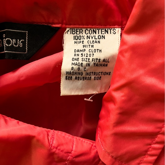 Vintage Tomato Red BON JOUR Rain Poncho ☔️🌂💧 - Picture 3 of 8